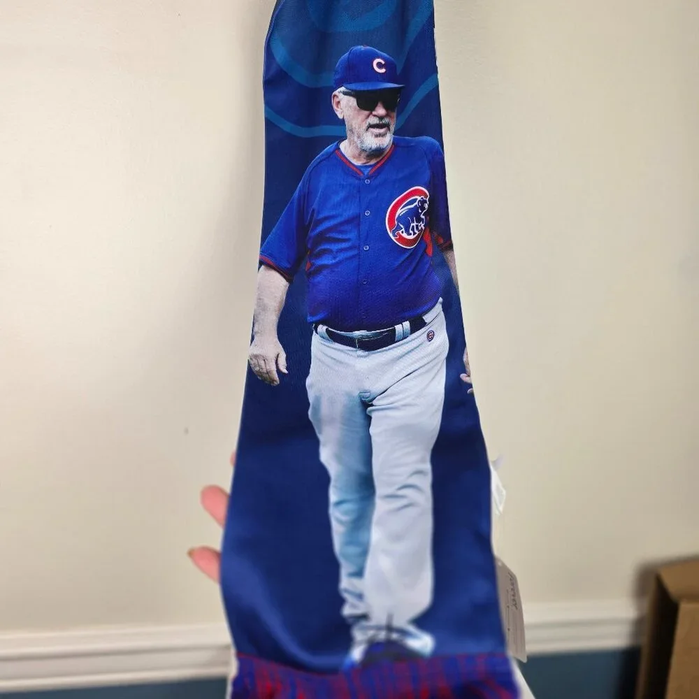 Forever Collect Chicago Cubs 2016 World Series Champions Joe Maddon Scarf NWT